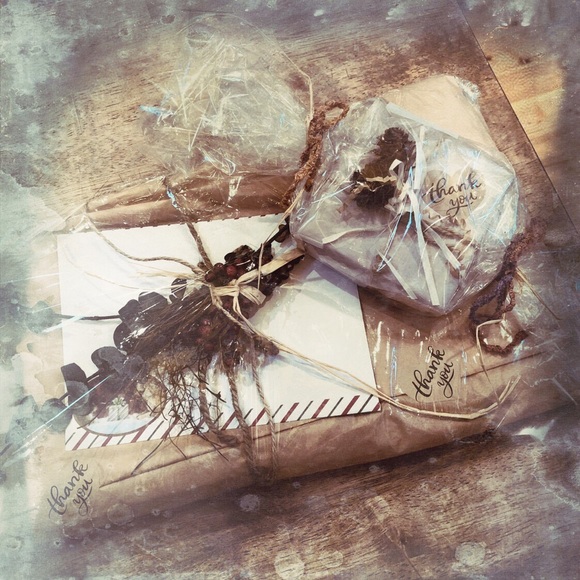 Meet your Posher, Zann - Picture 3 of 3